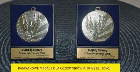 Pamiątkowe medale dla uczestników pierwszej edycji