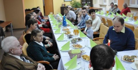 Spotkanie opłatkowe Koła Terenowego Polskiego Związku Niewidomych w Hajnówce 