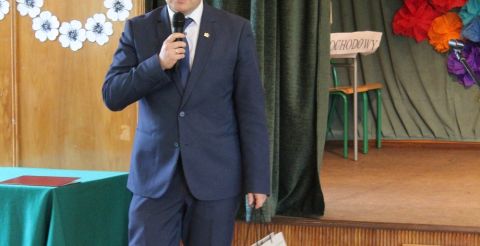 Wystąpienia zaproszonych gości - przemawia Zastępca Burmistrza Ireneusz Kiendyś