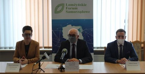 Przedstawieciele Łomżyśkiego Forum Samorządowego podczas spotkania